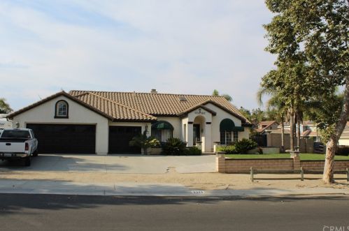 3325 Belgian Dr, Norco, CA 92860-2279