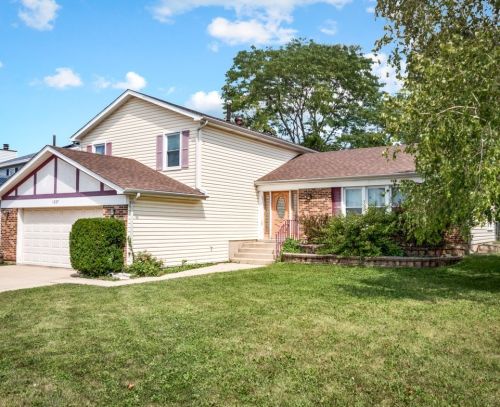 1937 Harvest Ln, Glendale Heights, IL 60139-1941