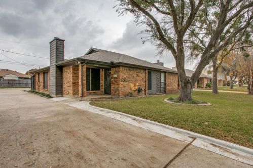 5725 Cancun Dr, Fort Worth TX  76180-6133 exterior
