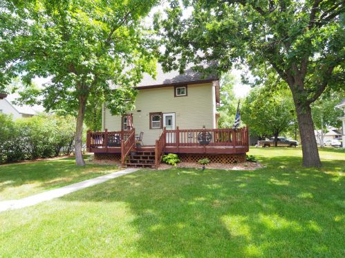 326 Erie St, Cedar Mills, MN 55350-2644