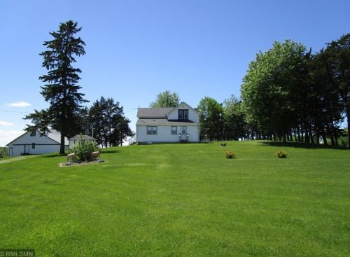 9385 County Road 26, Maple Plain, MN 55359-9582
