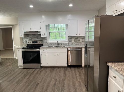 3520 Everson Wood Dr, Lithonia, GA 30039-4470