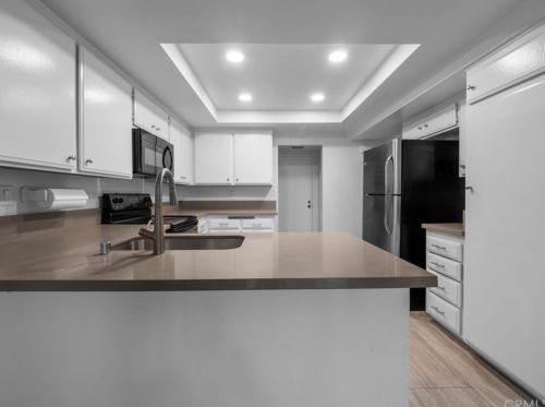 19 Heathergreen, Irvine CA 92614-7096 exterior