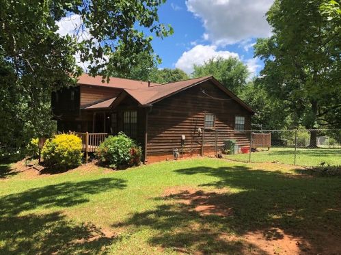 6 Harriette Dr, Stockbridge GA  30281-3867 exterior