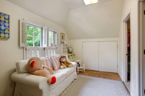 2839 Dover Rd, Atlanta GA  30327-1209 exterior