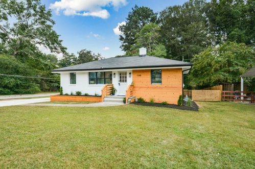 1048 Pinehurst Dr, Smyrna GA  30080-4227 exterior