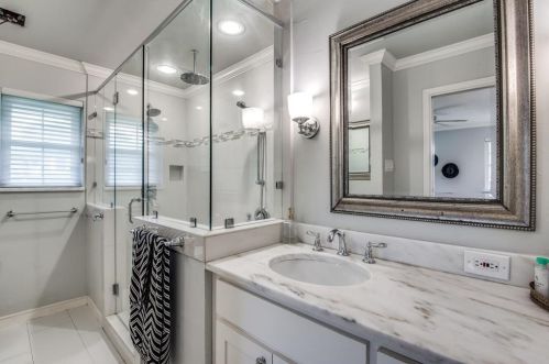 9505 Aldwick Dr, Dallas TX  75238-2629 exterior