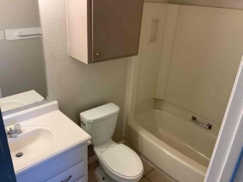 9819 Kiwi Ln, Conroe, TX 77385-3717