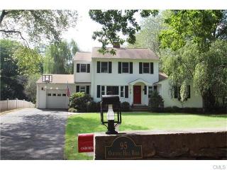 95 Osborne Hill Rd, Fairfield, CT 06824-4535