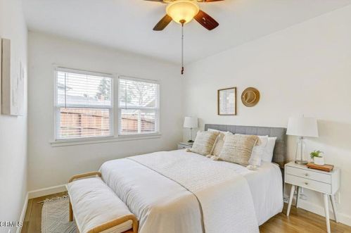 2919 El Caminito, Glendale CA  91214-2006 exterior