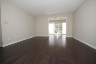 302 Natchez Trce, Atlanta GA  30350-3010 exterior
