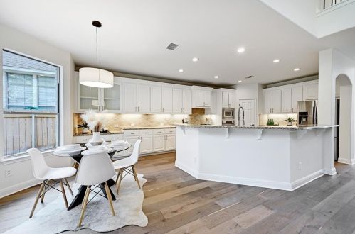 11112 Claro Vista Cv, Austin TX  78739-1917 exterior