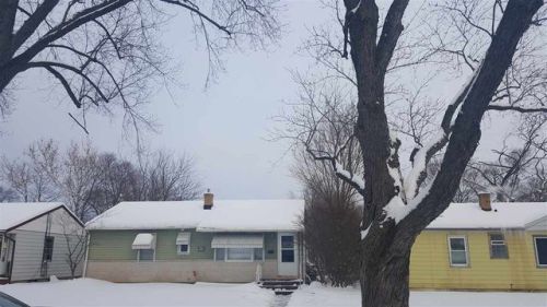 615 Johnston Ave, Rockford, IL 61102-1847