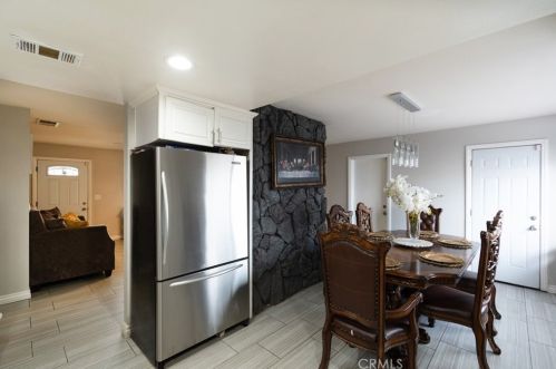 3911 Dalley Way, Riverside CA  92509-2707 exterior