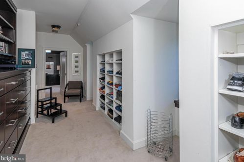 110 Brooks Bnd, Princeton NJ  08540-7545 exterior
