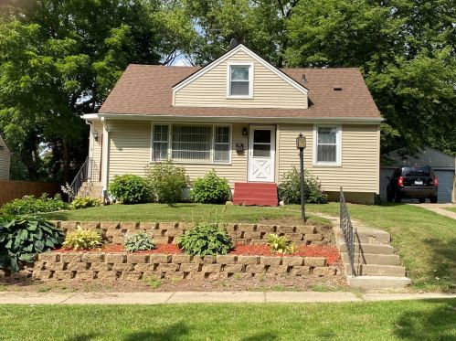 2115 Arizona Ave, Rockford, IL 61108-6026