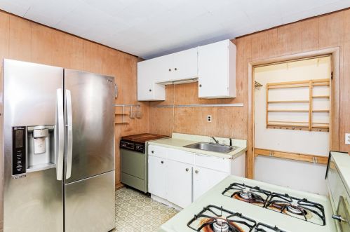 483 Hopkins St, Saint Paul MN  55130-4411 exterior