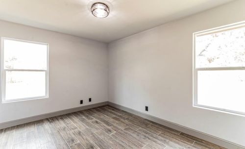 9600 Claxton Dr, Austin TX  78736-2901 exterior