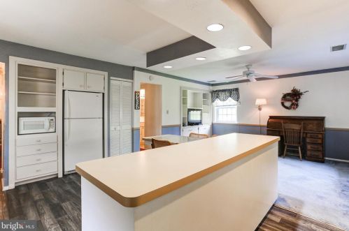 173 Valleybrook Dr, Lancaster PA  17601-4619 exterior