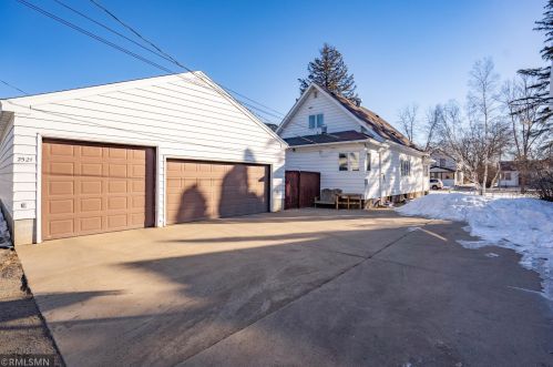 2521 7th Ave, Hibbing, MN 55746-2231