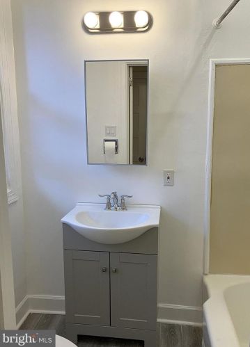 5705 Baltimore Ave, Philadelphia PA 19143-2717 exterior