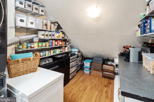 527 Brickhouse Rd, Princeton NJ  08540-7363 exterior