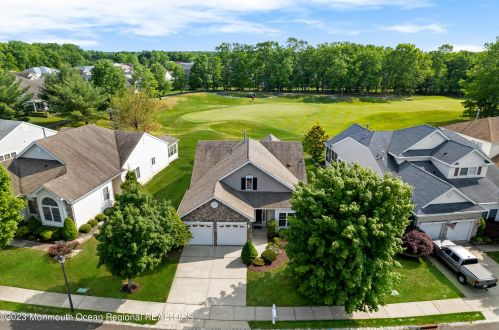 6 Spyglass Dr, Jackson Twp, NJ 08527-4010