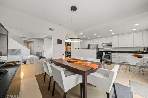 36 Del Perlatto, Irvine CA  92614-5360 exterior