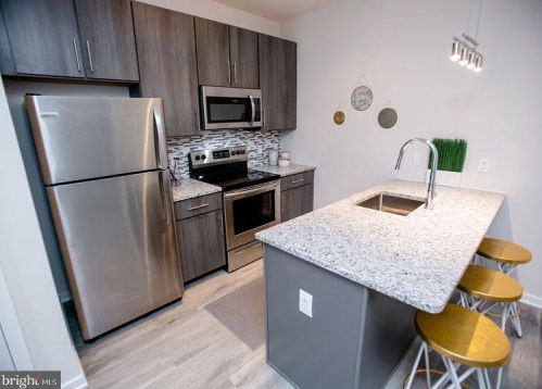 1410 31st St, Philadelphia, PA 19121-3502