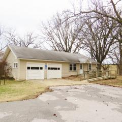 5211 Campbell Ave, Springfield MO  65810-2408 exterior