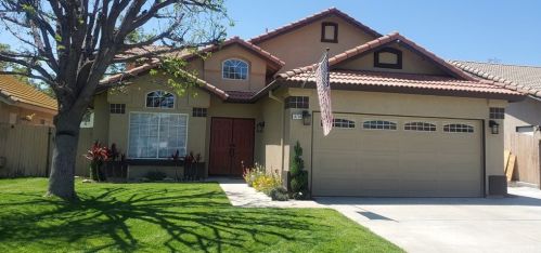 13728 Dogwood Ct, Chino, CA 91710-7400