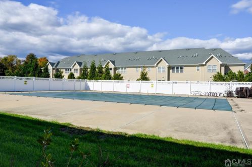 843 Liberty Ct, Piscataway NJ  08854-7209 exterior