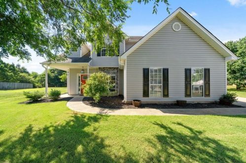 8060 Brookstone Ln, Gainesville, GA 30506-7905