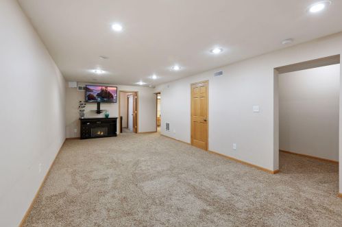 579 Desoto St, Saint Paul MN  55130-4404 exterior