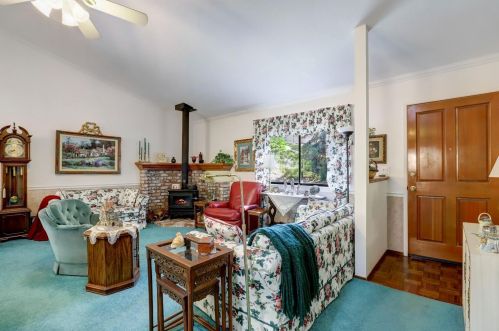 842 Doris Dr, Grass Valley, CA 95945-5534