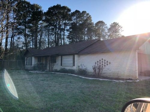 907 Huttig Hwy, Strong, AR 71765-9788