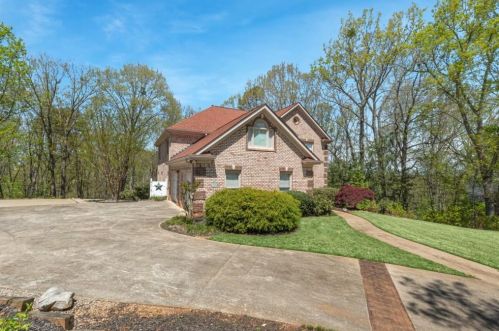 2239 Huntingdon Ct, Gainesville, GA 30506-1171