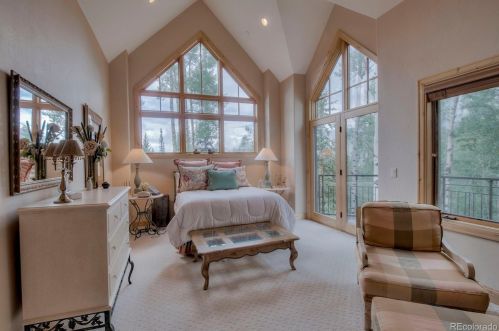 480 2 Cabins Dr, Silverthorne CO exterior