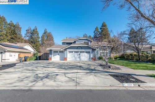 980 Jessica Dr, Livermore, CA 94550-2351