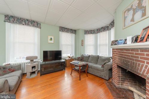 113 Walnut St, Lancaster PA  17602-2451 exterior