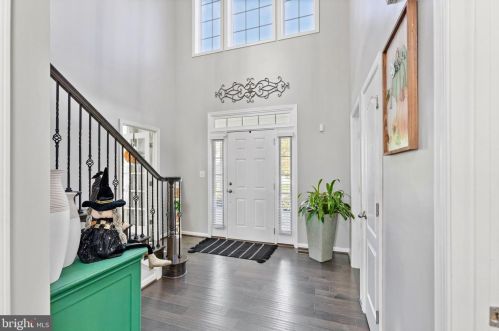 402 Chickamauga Dr, Harpers Ferry WV  25425 exterior