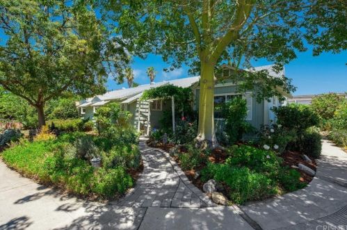 7440 Vista Del Monte Ave, Van Nuys, CA 91405-1903