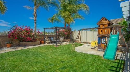 17677 Cedarwood Dr, Riverside CA  92503-7039 exterior
