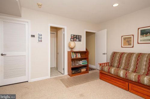 427 16 St, Philadelphia PA  19146-1657 exterior