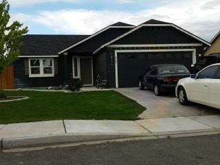 6309 Cashmere Ln, Pasco, WA 99301-8038