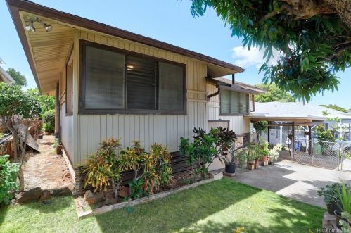 3317 Catherine St, Honolulu HI  96815-4151 exterior