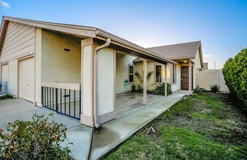 10912 Via Abaca, San Diego, CA 92126-7407