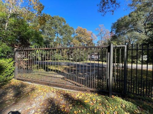 9173 Oak Arbor Dr, Conroe TX  77384-4662 exterior