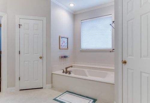 4429 Bombay Ct, Fort Worth TX  76116-8165 exterior