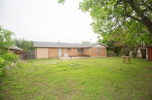 6616 Rockdale Rd, Fort Worth TX  76134-3834 exterior